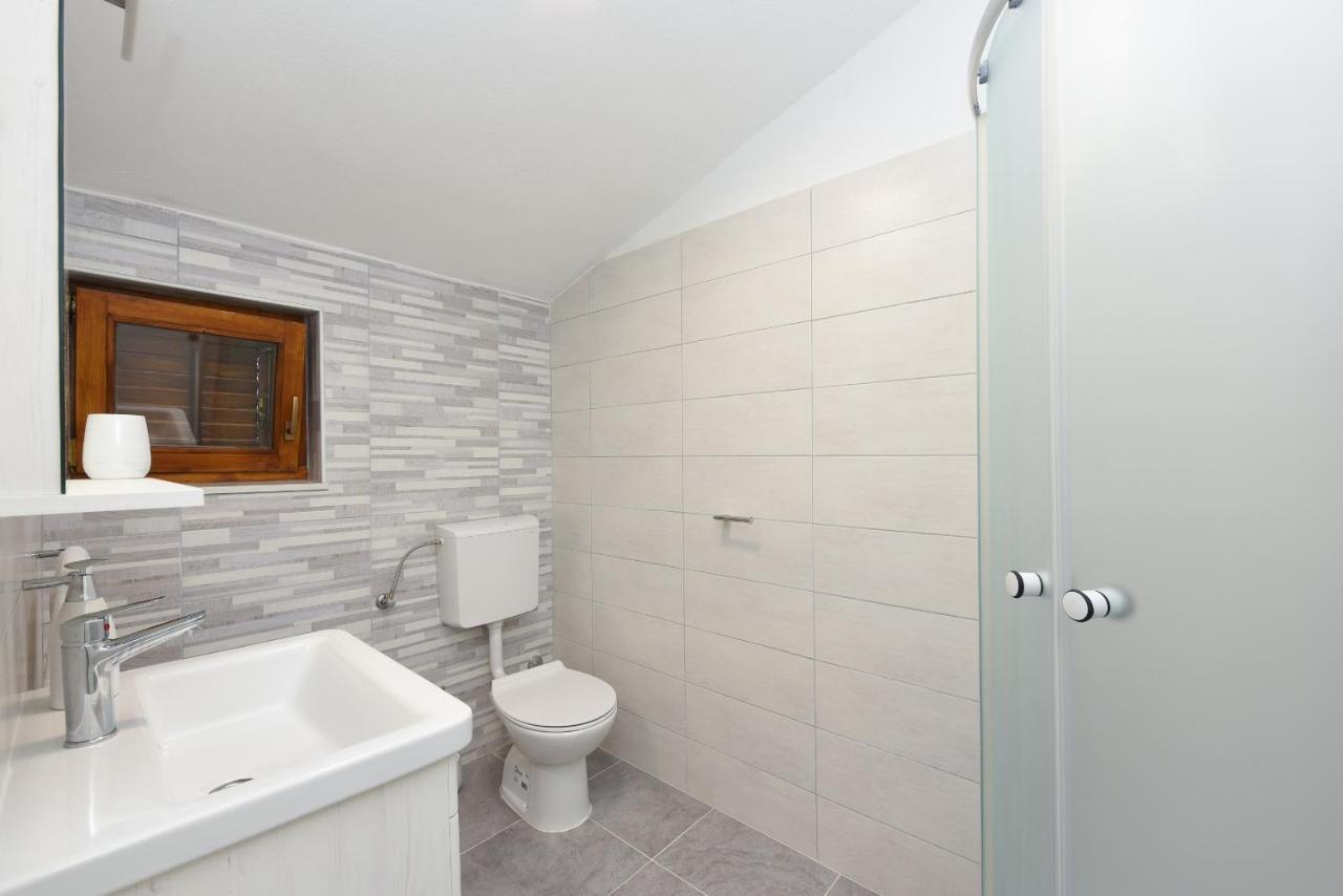 Apartman Magas With Private Pool Vinjerac Exterior foto