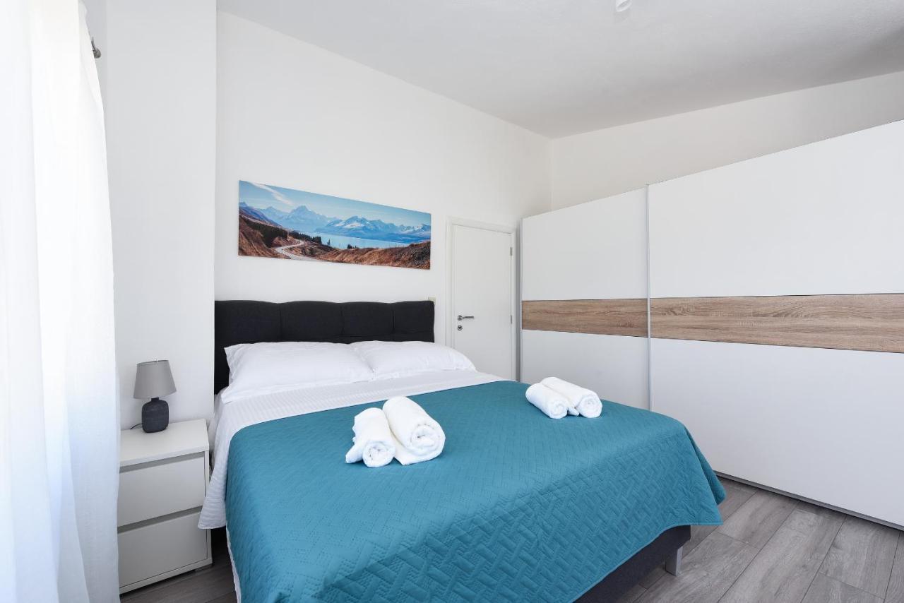 Apartman Magas With Private Pool Vinjerac Exterior foto